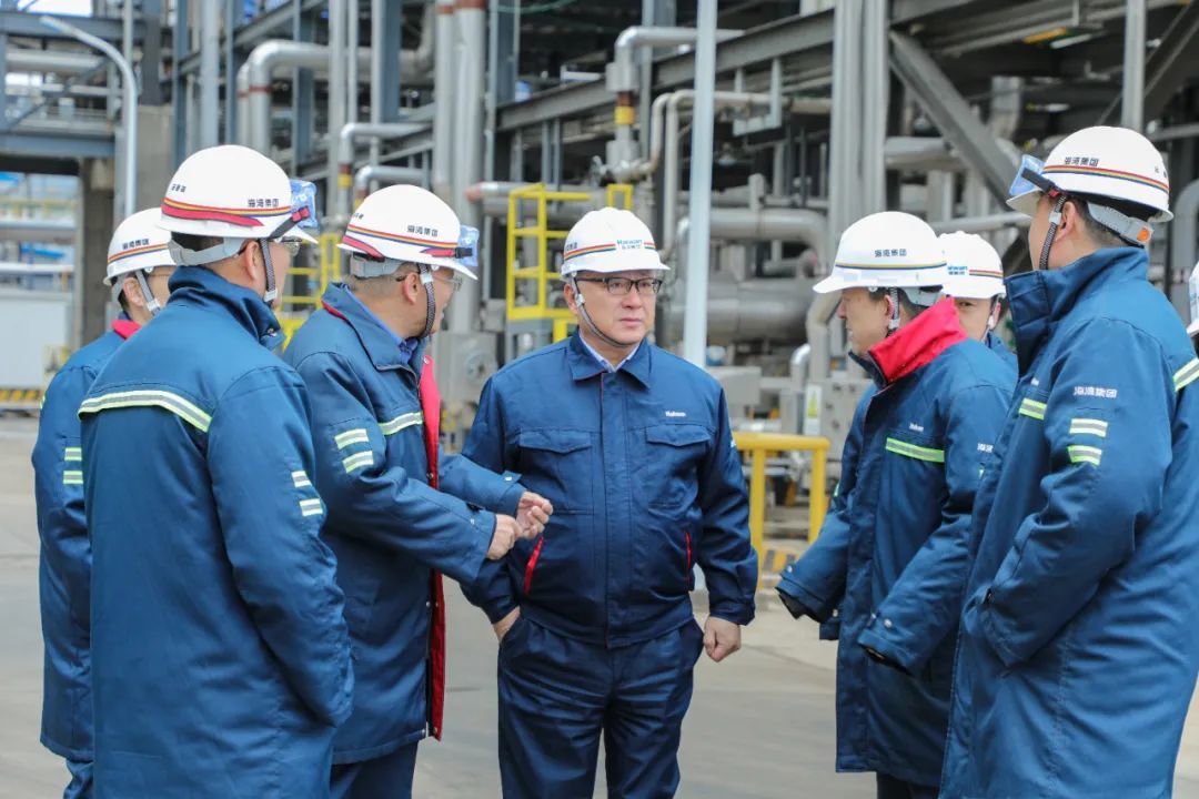 李明董事(shì)長帶隊開展安全(quán)檢查